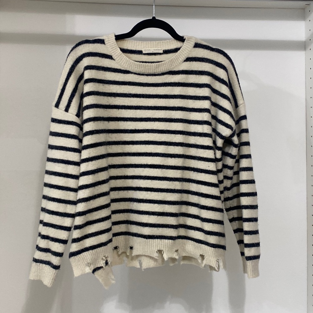 Stitch and Feather distressed sweater. Slight pilly but adds to distressed feel